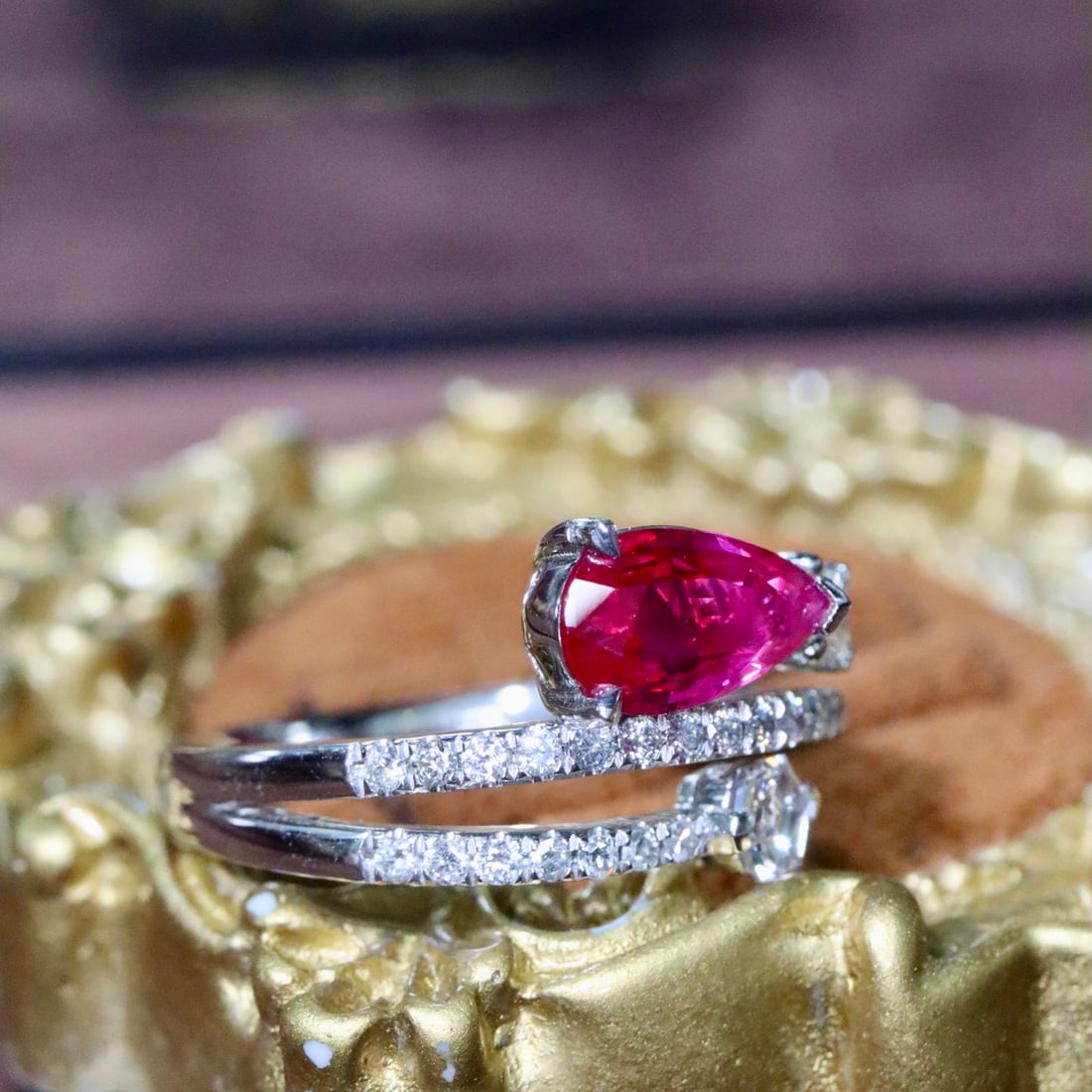 14k Gold 1.25 Ctw Natural Ruby & Diamond Ring - 5