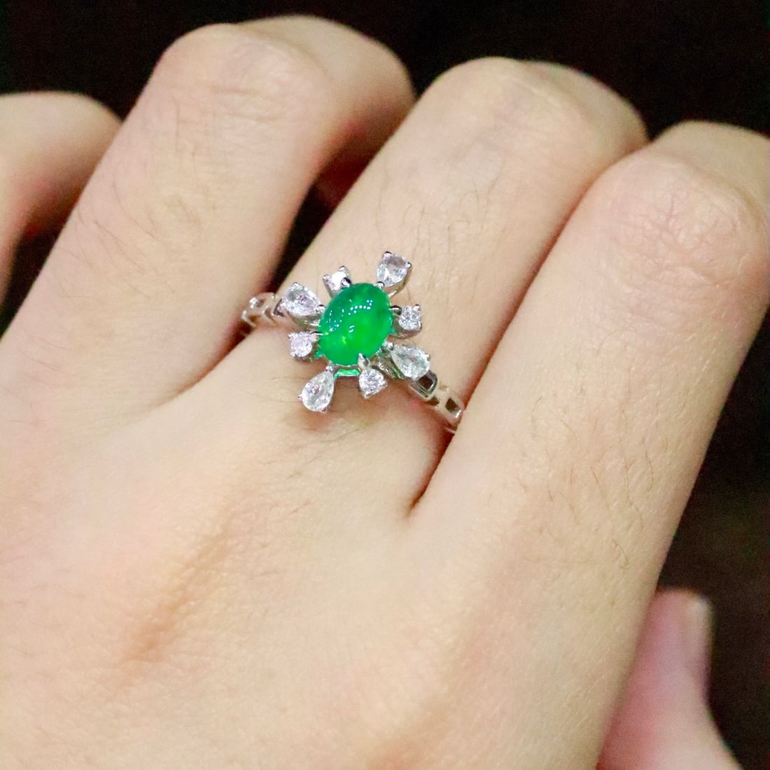 14k Gold 0.66 Ctw Natural Emerald & Diamond Ring - 5