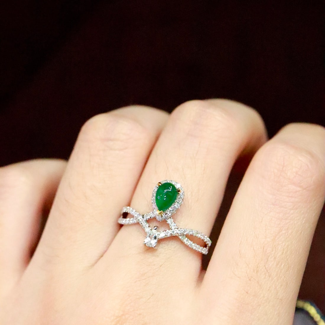 14k Gold 0.81 Ctw Vivid Green Natural Emerald & Diamond Ring - 5