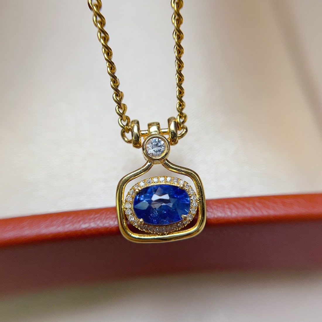 14k Gold 1.15 Ct Natural Sapphire & Diamond & Sapphire Necklace - 4