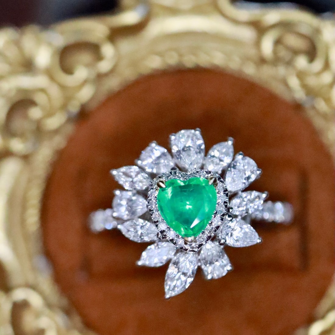 14k Gold 1.59 Ctw Natural Emerald & Diamond Ring - 4