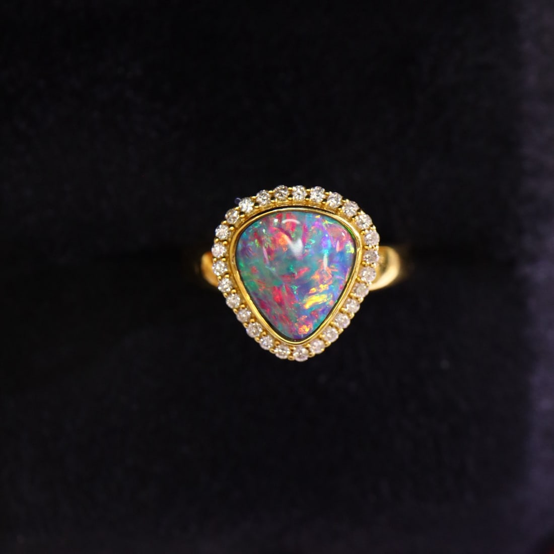 14k Gold 1.77 Ctw Natural Opal & Diamond Ring - 3