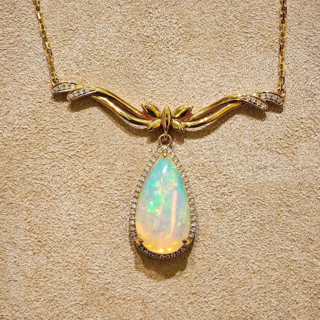 14k Gold 2.94 Ctw Natural Opal & Diamond Necklace - 3