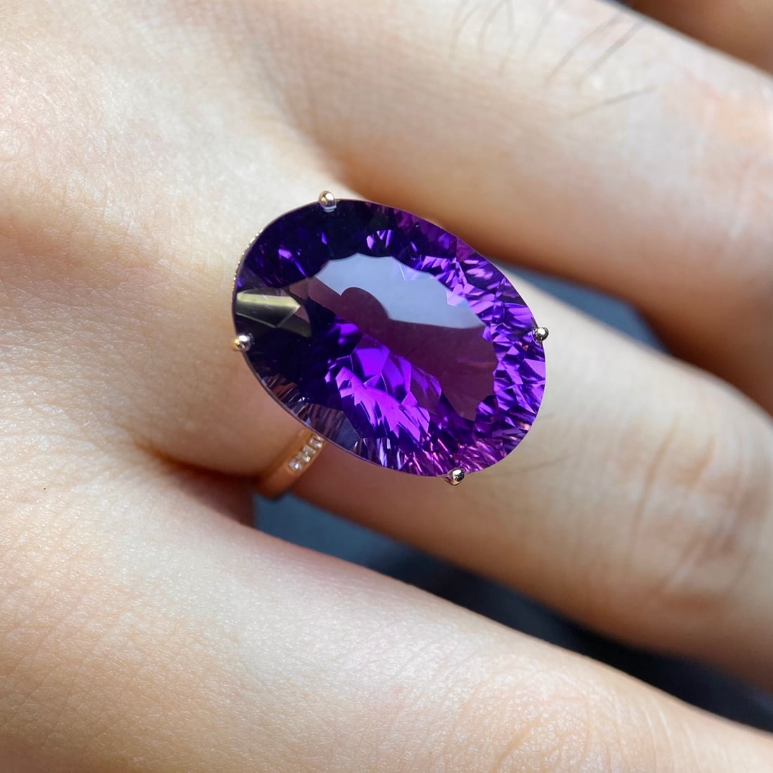 14k Gold 13 Ct Natural Amethyst & Diamond Ring - 3