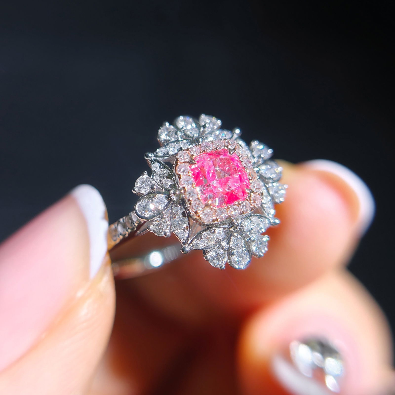 14k Gold 0.86 Ctw Natural Pink Diamond & Diamond Ring - 2