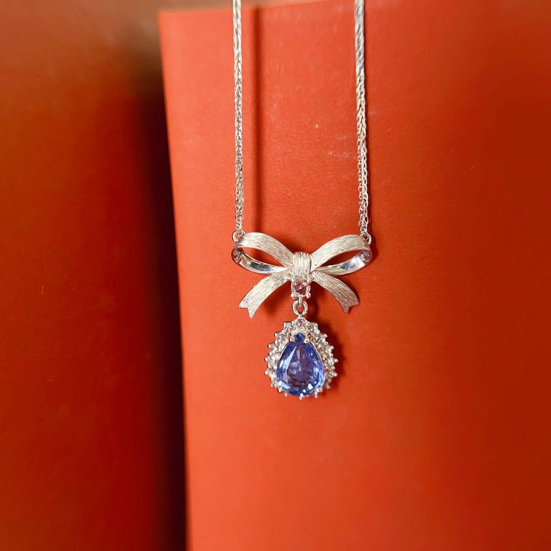 14k Gold 1.20 Ct Natural Sapphire & Sapphire Necklace - 3