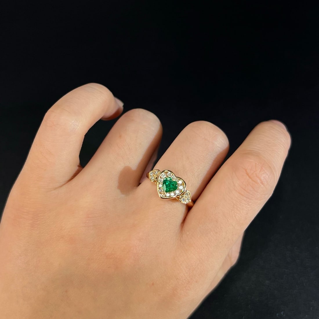 14k Gold 0.88 Ctw Vivid Green Natural Emerald & Diamond Ring - 3