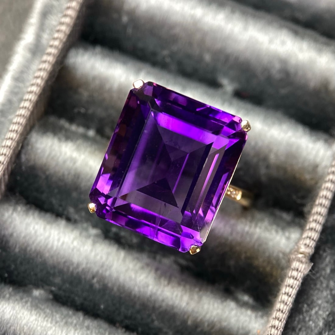 14k Gold 18.45 Ct Natural Amethyst & Diamond Ring - 3