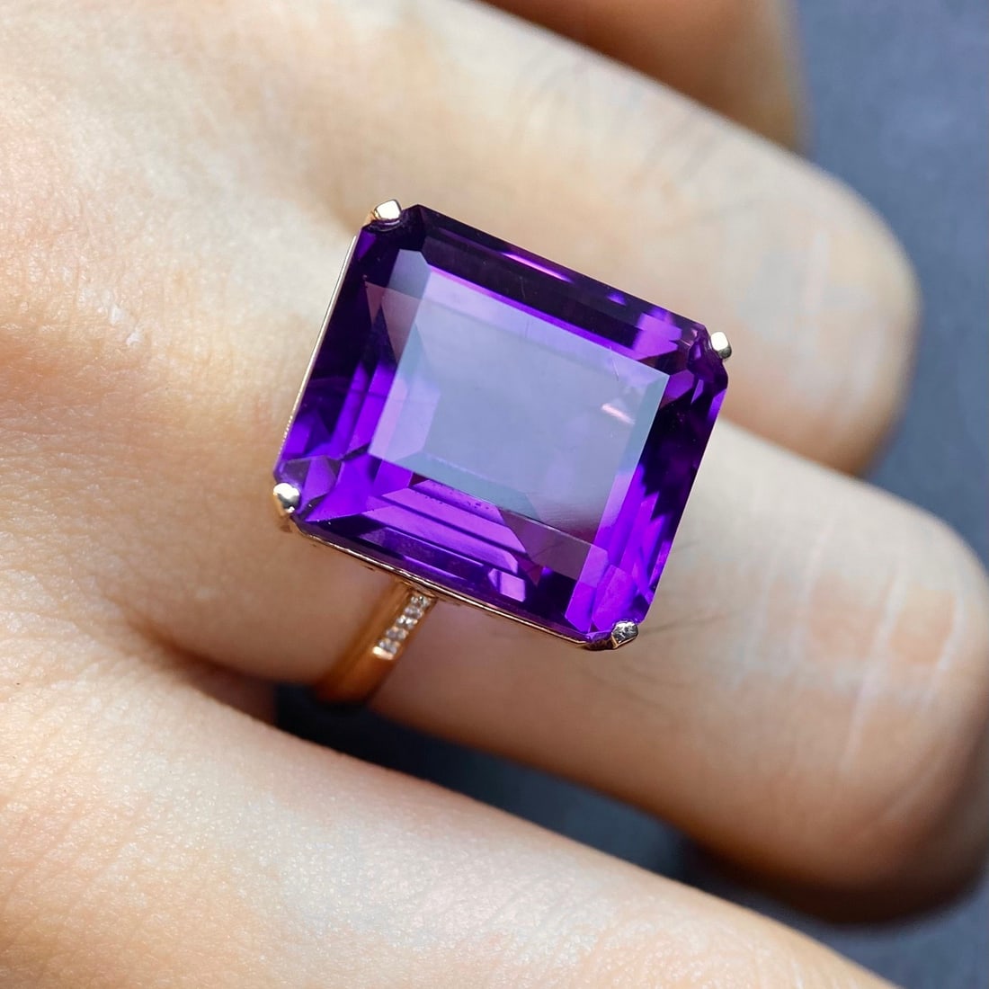 14k Gold 18.45 Ct Natural Amethyst & Diamond Ring - 4