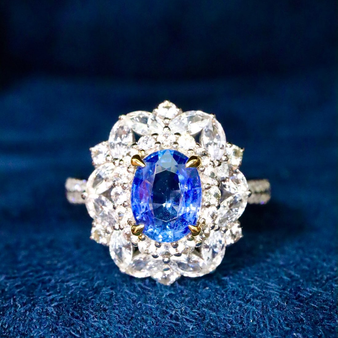 14k Gold 1.58 Ctw Natural Sapphire & Diamond Ring: Ref:231120392 // gold content:14k gold // ring size:7. 25us // // main gemstone:sapphire // shape:oval // carat weight:1. 48ct // color:blue // treatment:natural // // adjacent gemstone 2 : diamond //