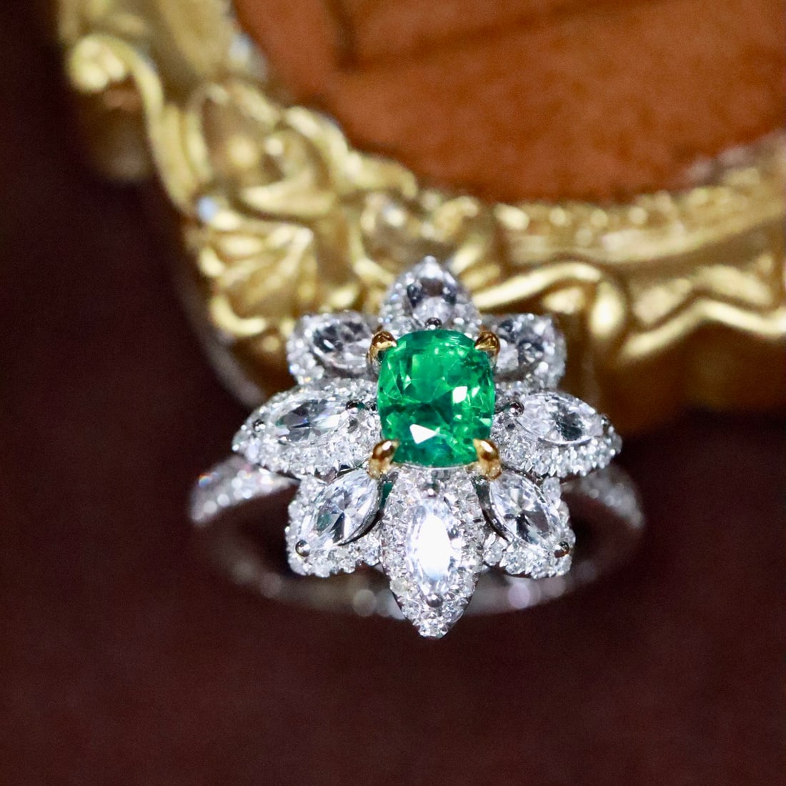 14k Gold 1.06 Ctw Natural Emerald & Diamond Ring - 4