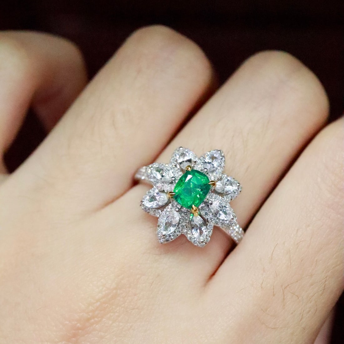 14k Gold 1.06 Ctw Natural Emerald & Diamond Ring - 5