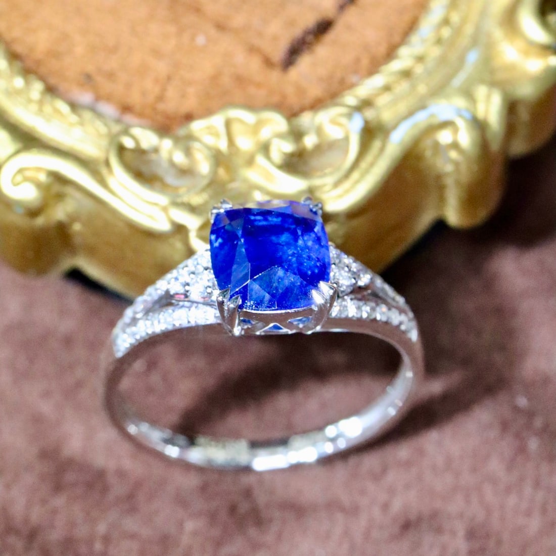 14k Gold 2.12 Ctw Natural Sapphire & Diamond Ring - 4