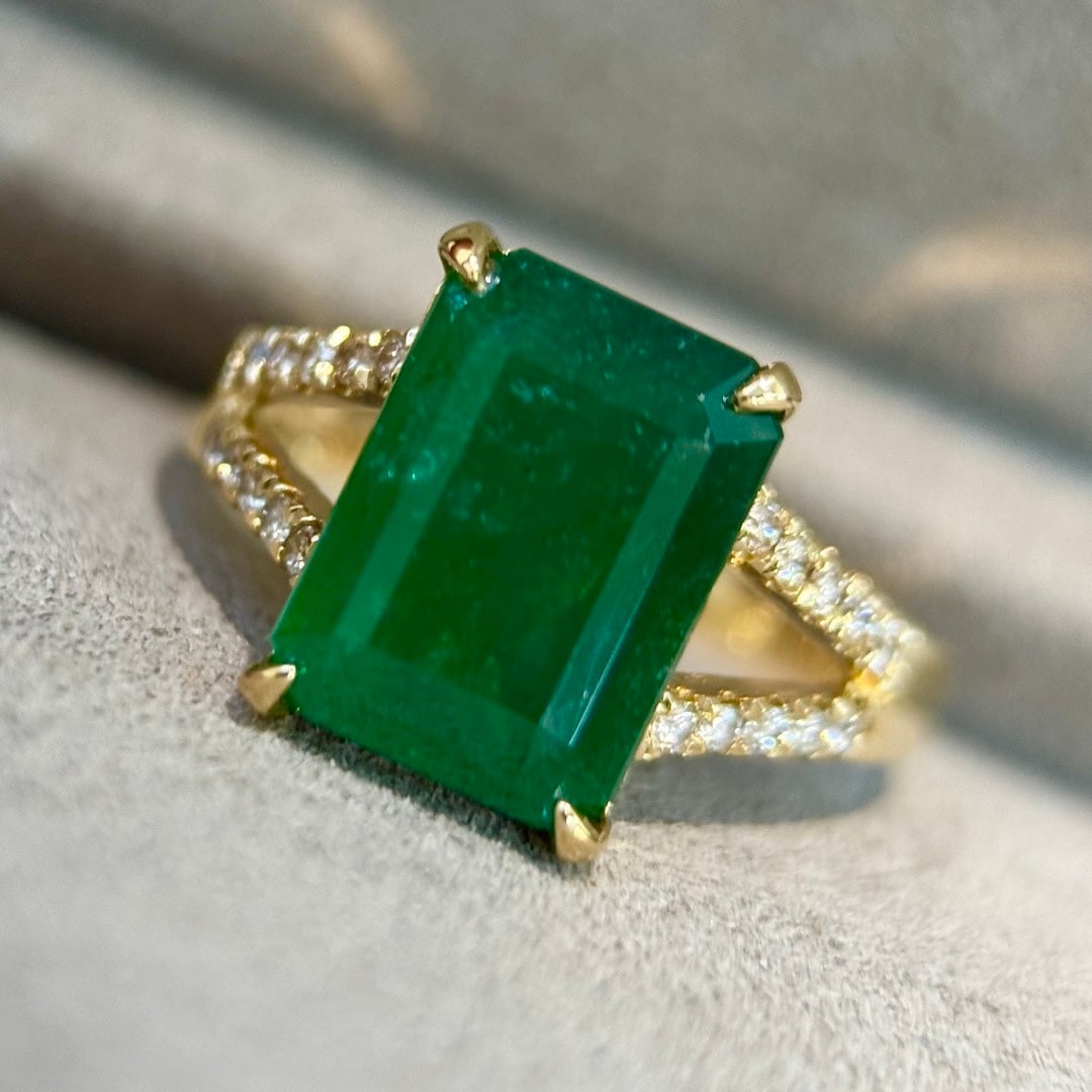 14k Gold 3.97 Ctw Vivid Green Natural Emerald & Diamond Ring - 5