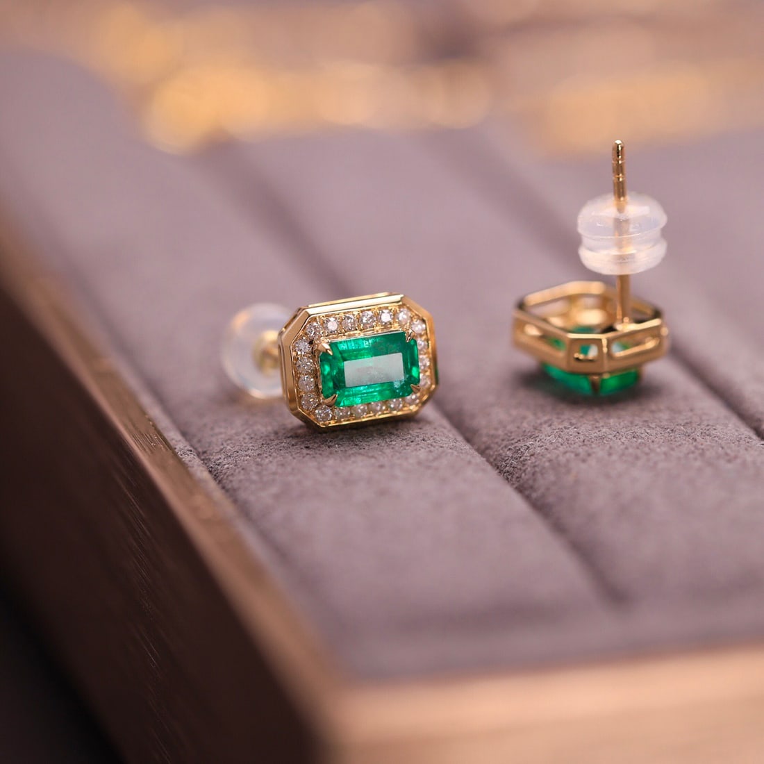 14k Gold 1.20 Ct Natural Emerald & Diamond Earrings - 4