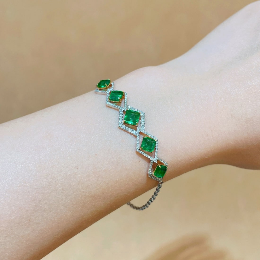 14k Gold 4.02 Ctw Natural Emerald & Diamond Bracelet - 2