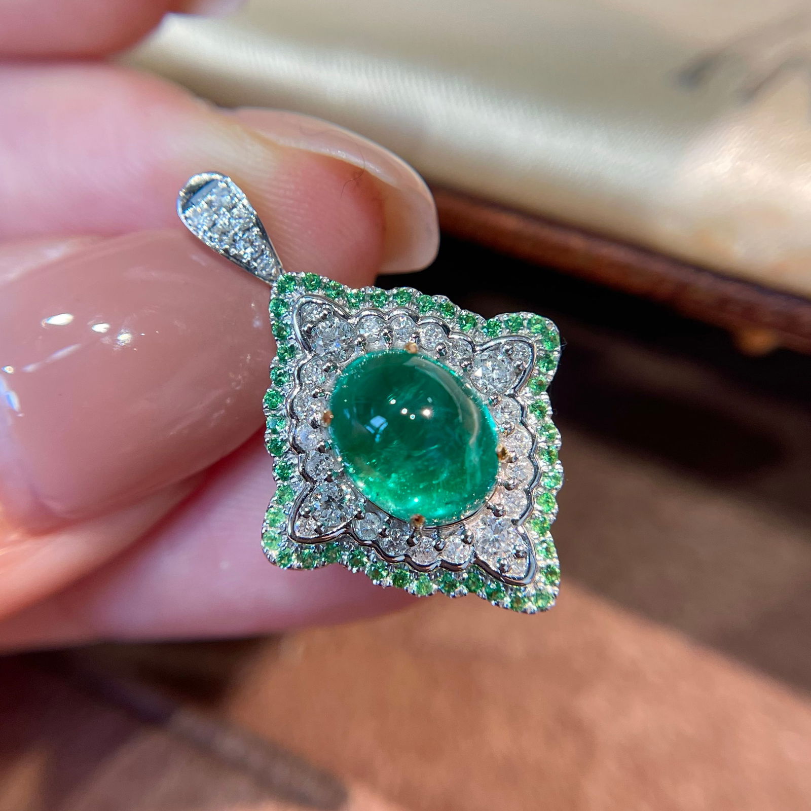 14k Gold 2.66 Ct Natural Emerald & Diamond Ring/pendant( Without Chain ) - 8