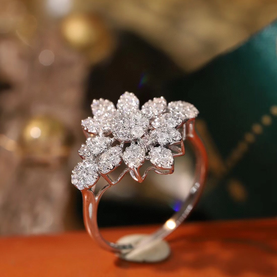 14k Gold 0.9 Ct Natural H Diamond Ring - 2