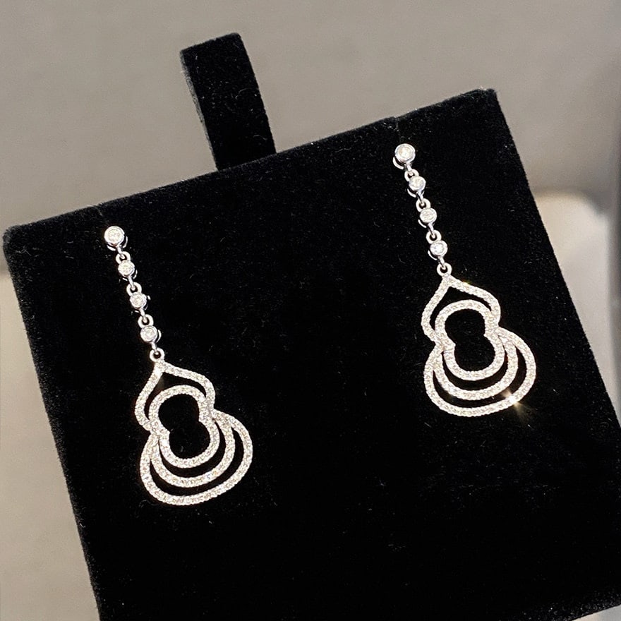 14k Gold 0.60 Ct Natural H Diamond Earrings: Ref:231117086 // gold content:14k gold // main gemstone:diamond // shape:round // carat weight:0. 60ct // clarity grade:vs-si // color:h // treatment:natural // cut grade:g // Condition: NewLow