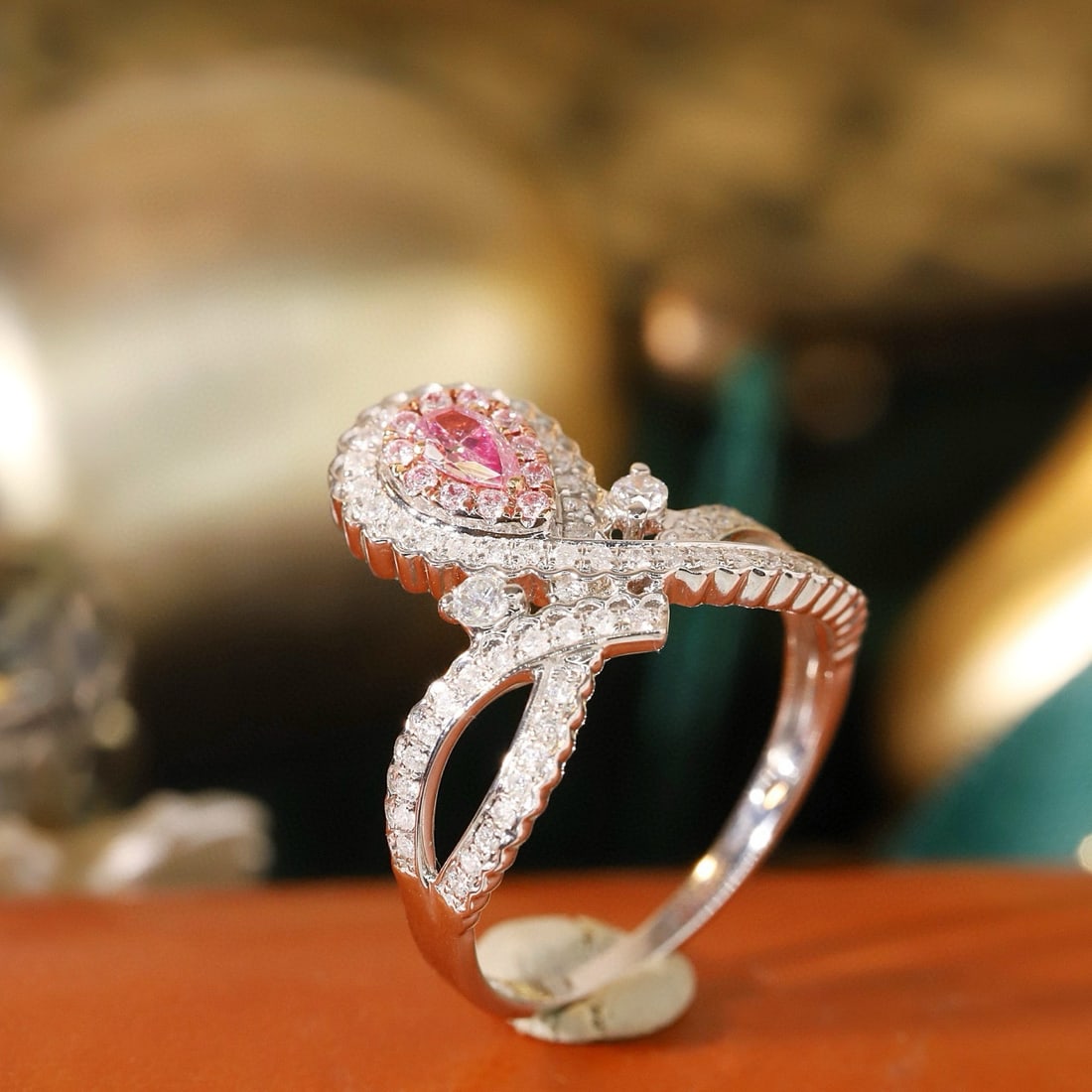 14k Gold 0.58 Ctw Natural Pink Diamond & Diamond Ring - 4