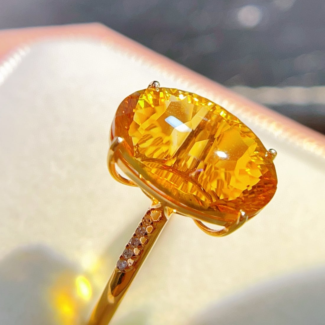 14k Gold 9.15 Ctw Natural Citrine & Diamond Ring - 4