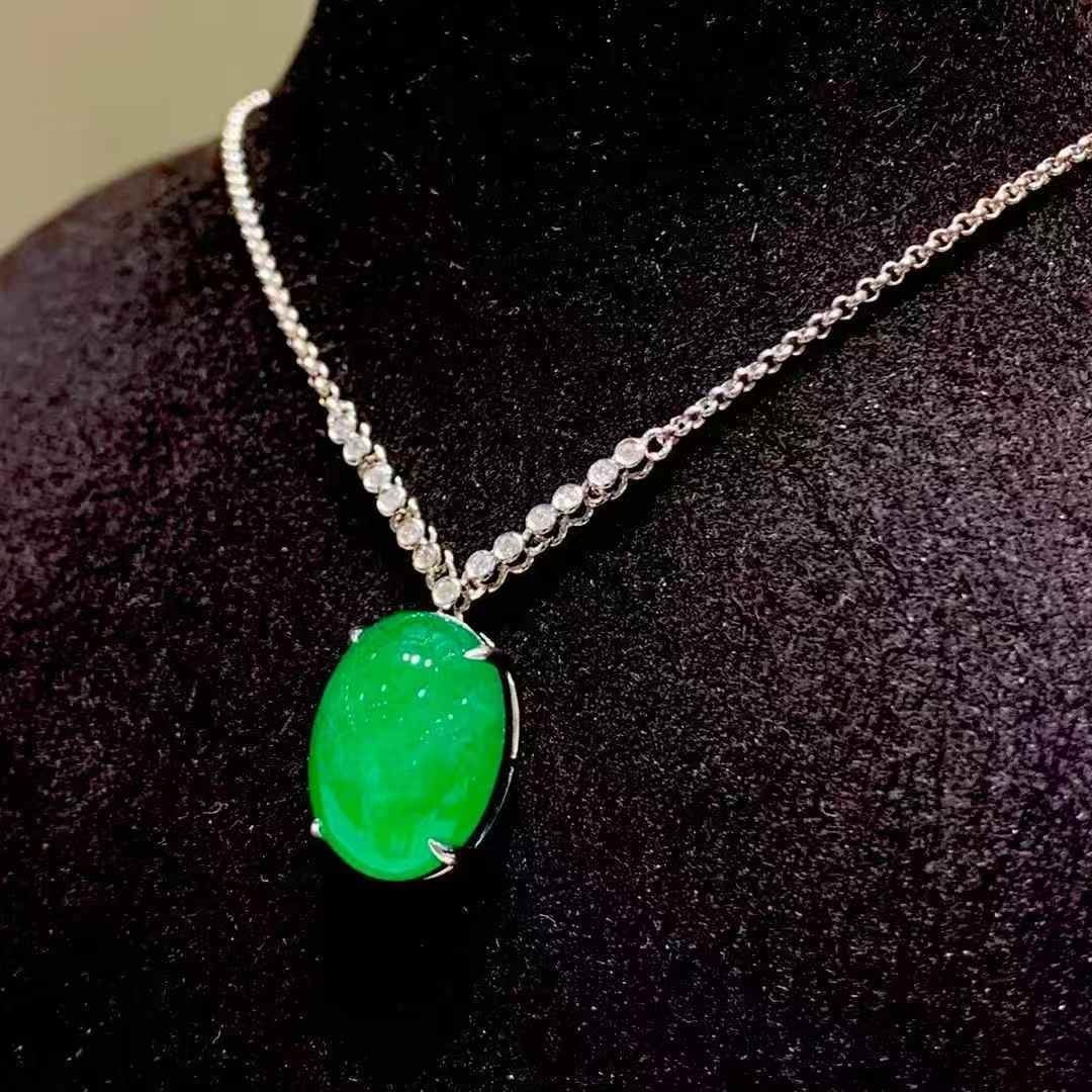 14k Gold 8.1 Ct Natural Emerald & Diamond Necklace - 2