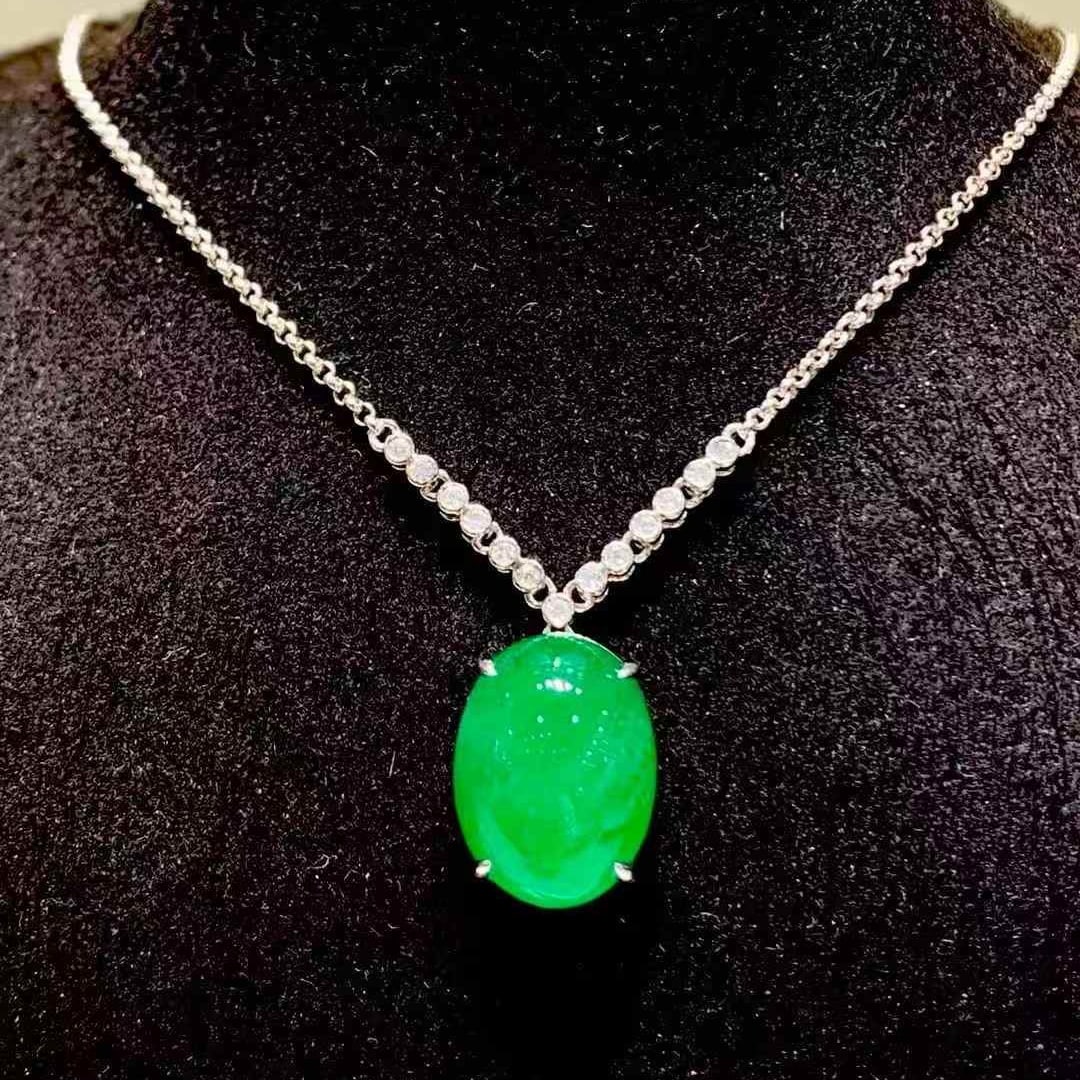 14k Gold 8.1 Ct Natural Emerald & Diamond Necklace - 3