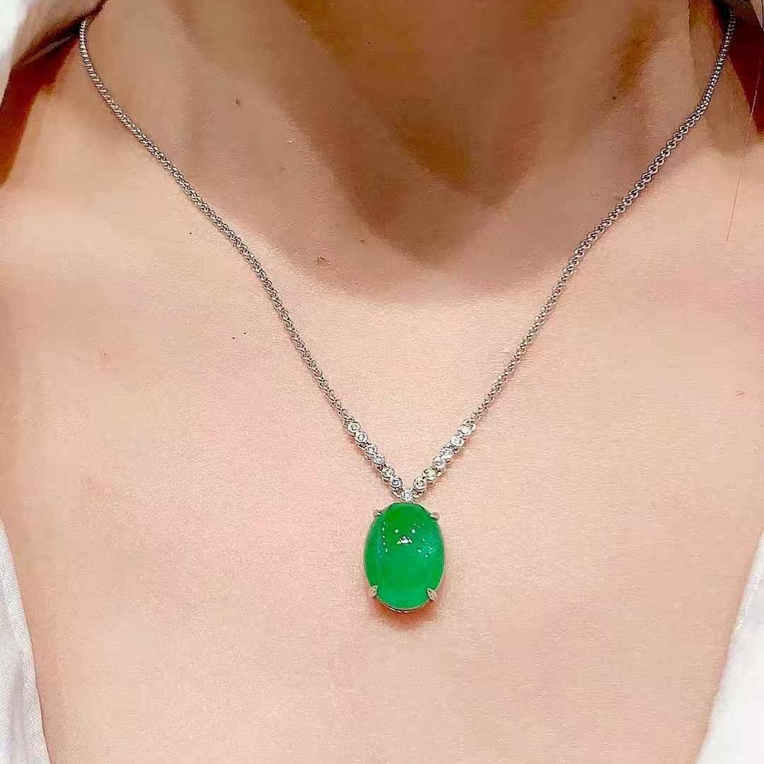 14k Gold 8.1 Ct Natural Emerald & Diamond Necklace - 5