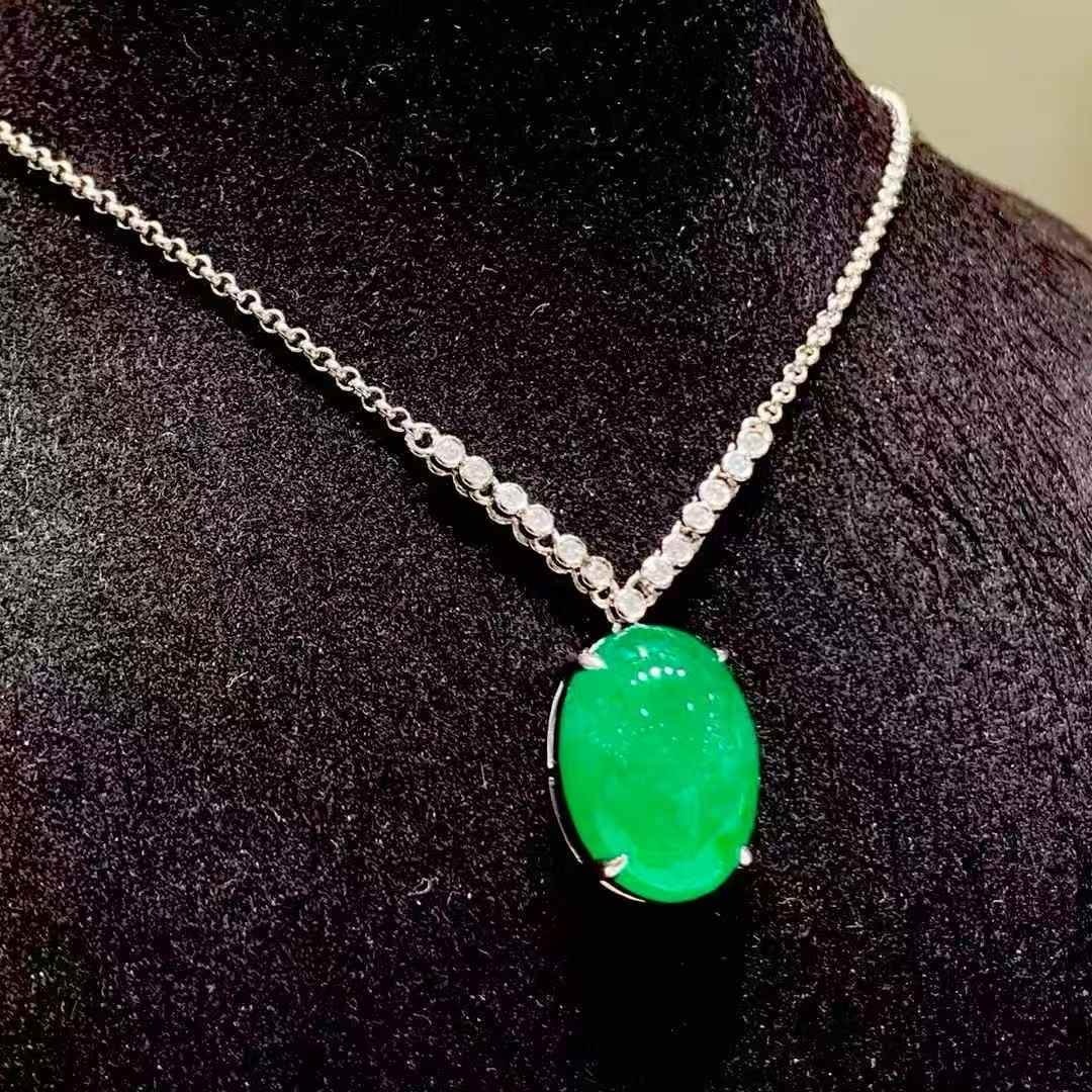 14k Gold 8.1 Ct Natural Emerald & Diamond Necklace - 6
