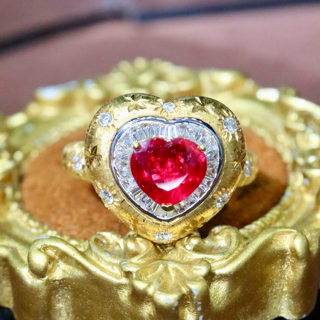 14k Gold 1.41 Ctw Natural Ruby & Diamond Ring: Ref:231117123 // gold content:14k gold // ring size:7. 25us // // main gemstone:ruby // shape:heart // carat weight:1. 26ct // color:red // treatment:natural // // adjacent gemstone 2 : diamond // sha