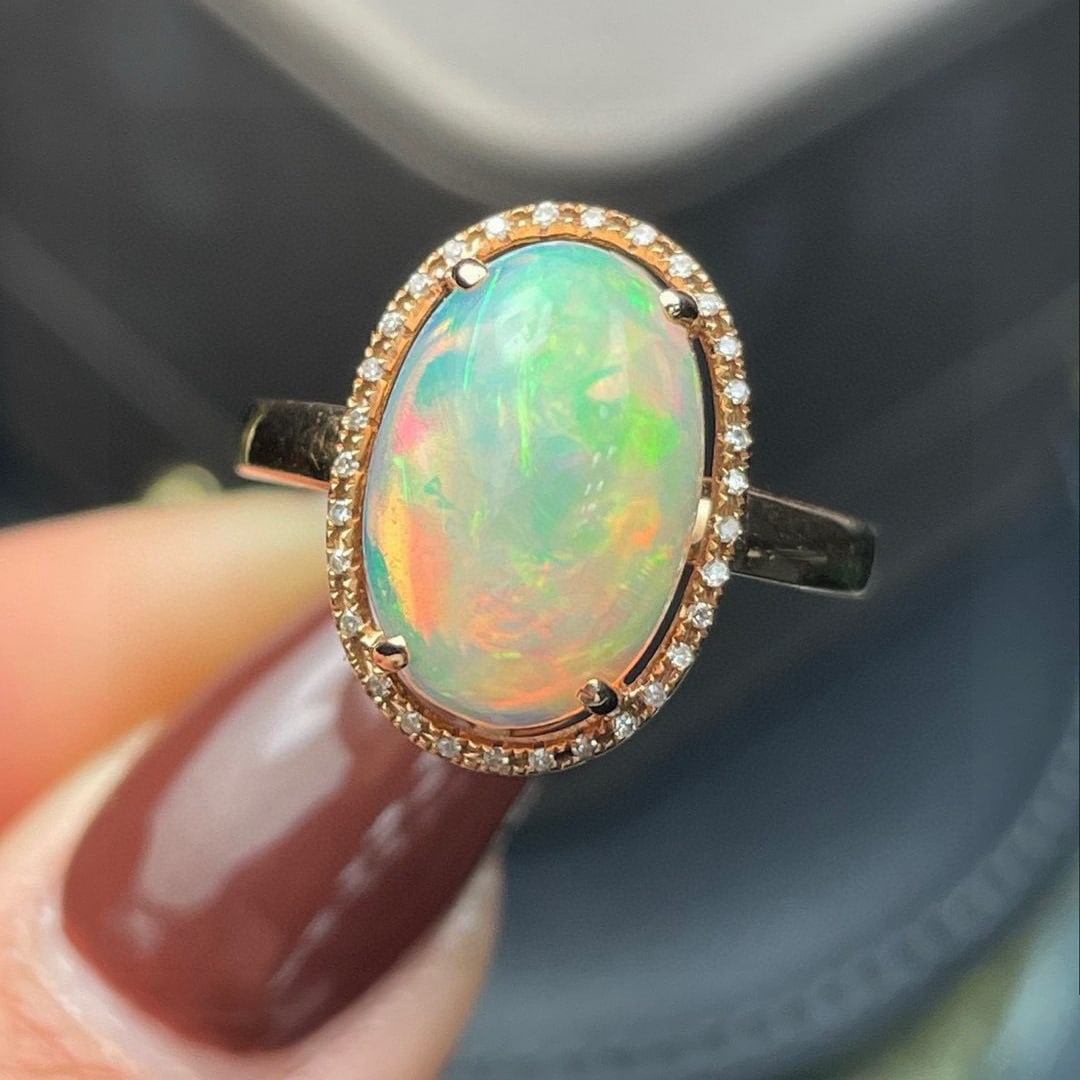 14k Gold 4.07 Ct Natural Opal & Diamond Ring - 6