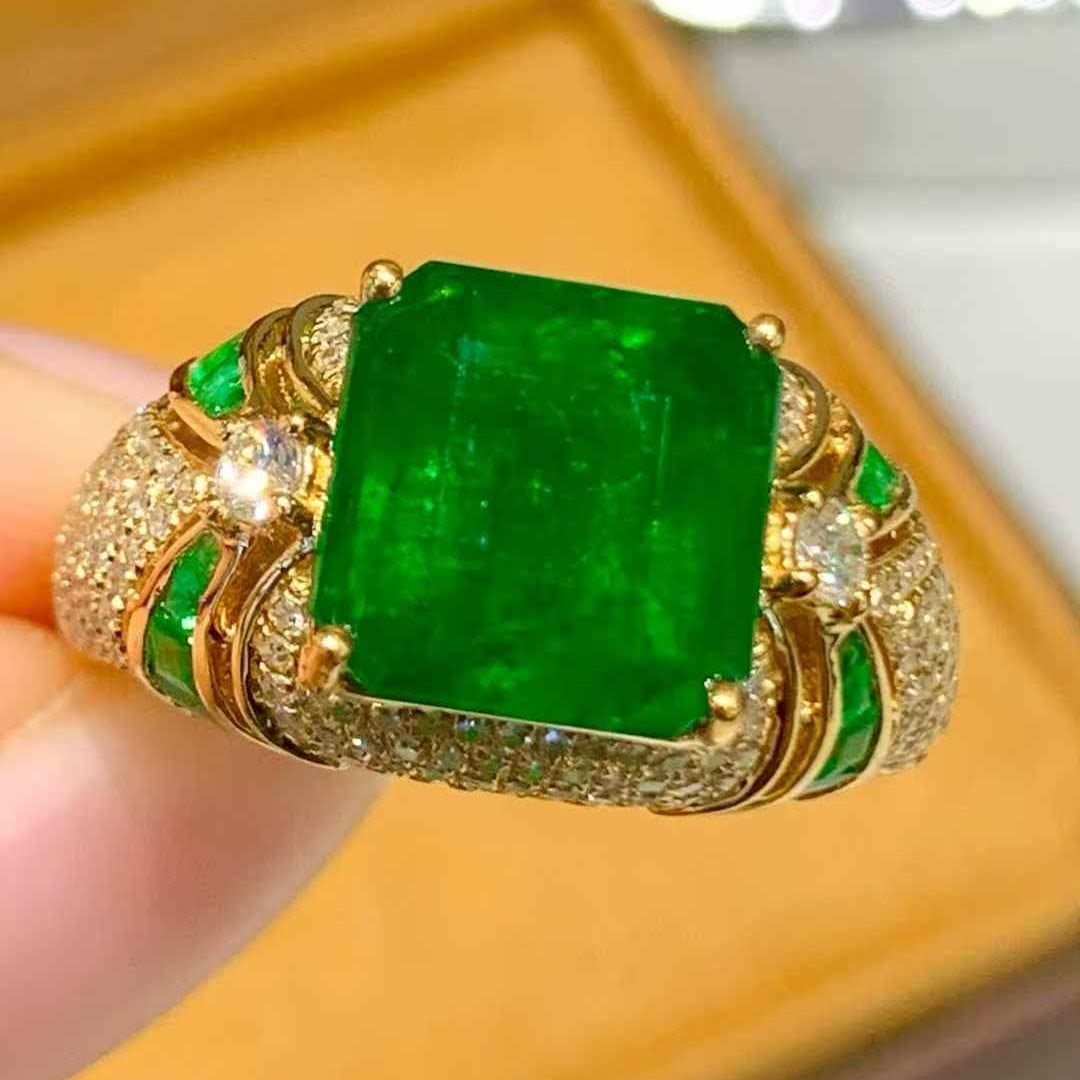 14k Gold 3.23 Ct Vivid Green Natural Emerald & Diamond Ring - 3