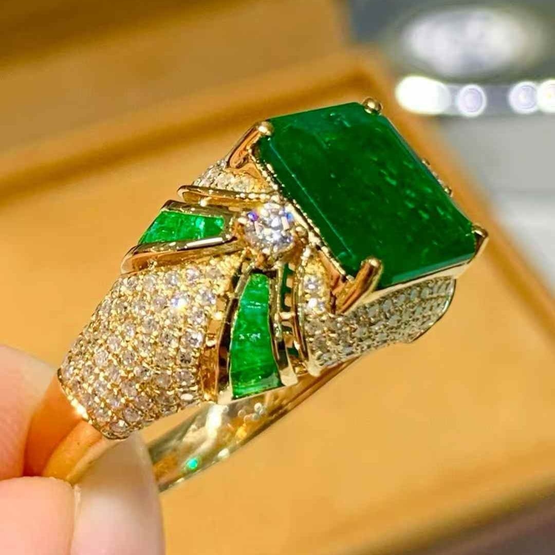 14k Gold 3.23 Ct Vivid Green Natural Emerald & Diamond Ring - 5