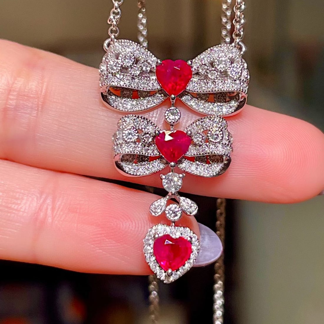 14k Gold 2.16 Ctw Natural Ruby & Diamond Necklace: Ref:231117163 // gold content:14k gold // main gemstone:ruby // shape:heart // carat weight:1. 46ct // color:red // treatment:natural // // adjacent gemstone 2 : diamond // shape:round // carat