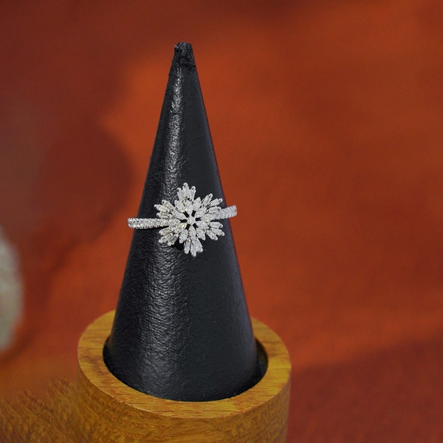 14k Gold 0.5 Ct Natural H Diamond Ring - 4