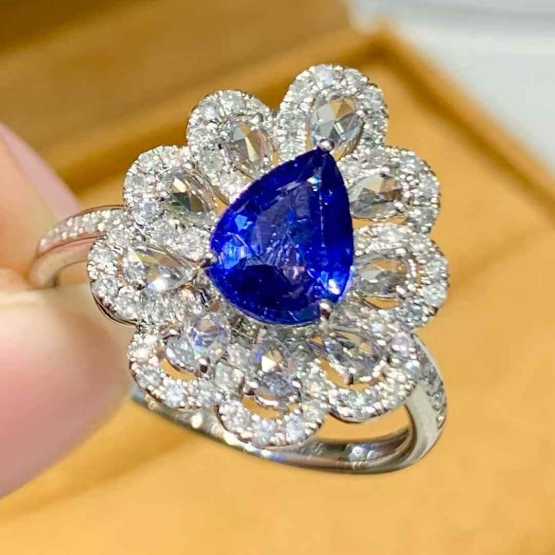 14k Gold 1.1 Ct Natural Sapphire & Diamond Ring - 4