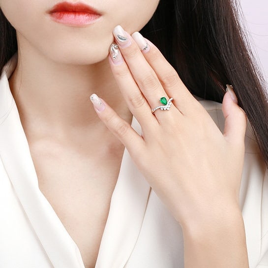 14k Gold 0.89 Ctw Vivid Green Natural Emerald & Diamond Ring - 5