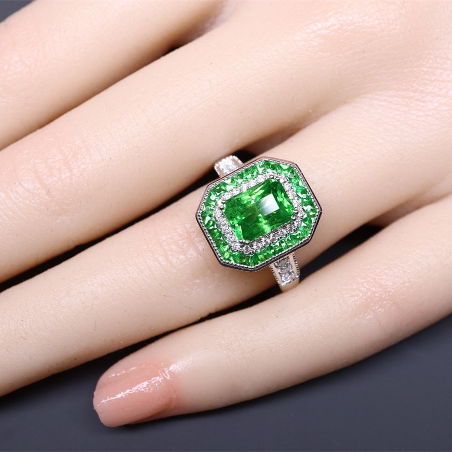 14k Gold 2.40 Ctw Natural Tsavorite & Diamond Ring - 7