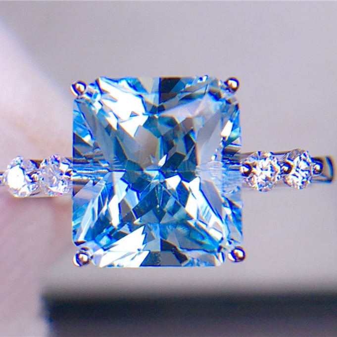 14k Gold 3.6 Ct Natural Aquamarine & Diamond Ring - 5