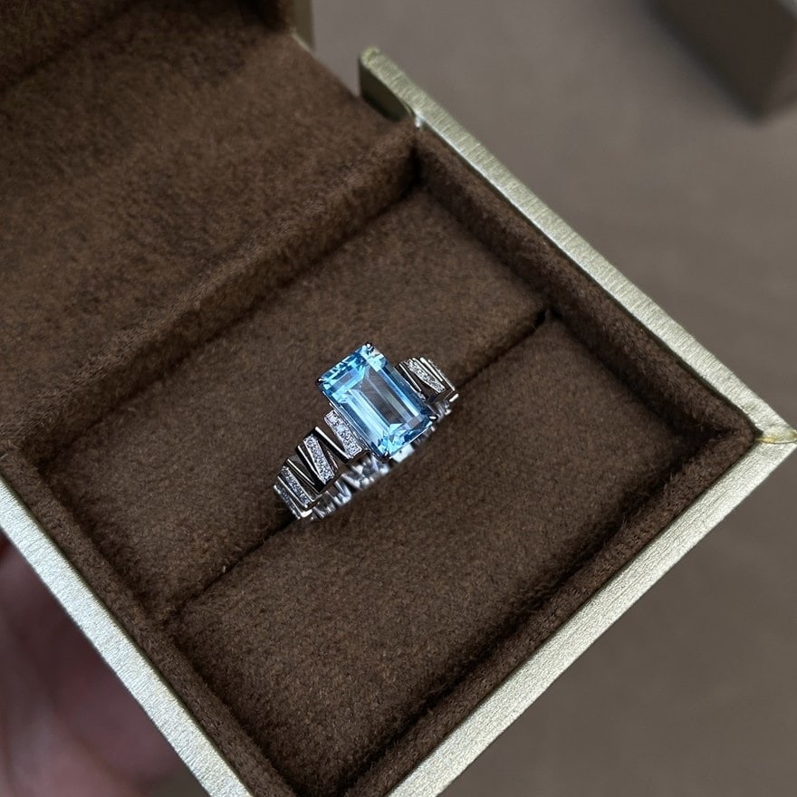 14k Gold 1.85 Ct Natural Aquamarine & Diamond Ring - 2