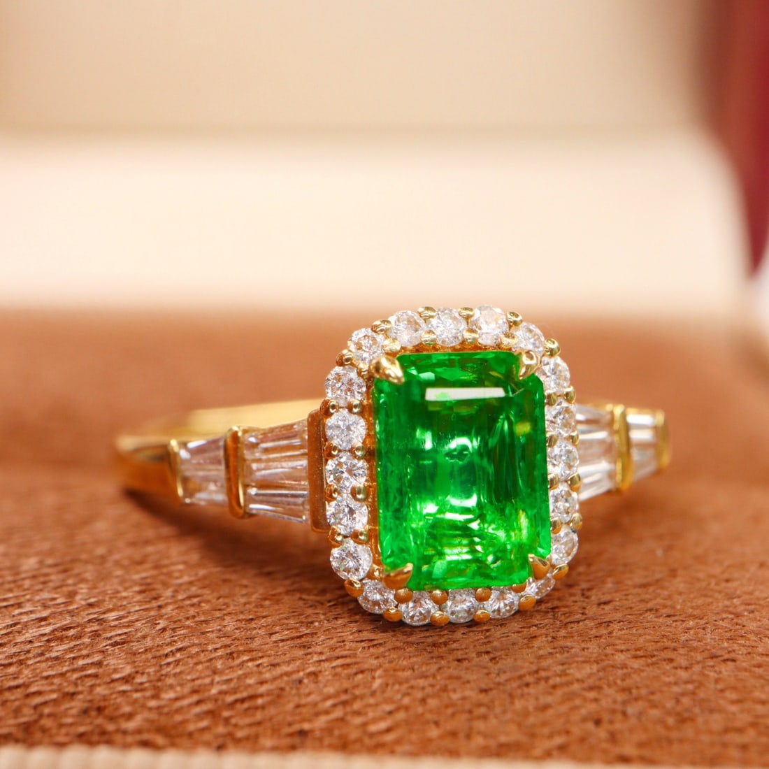 14k Gold 1.21 Ctw Natural Emerald & Diamond Ring - 3