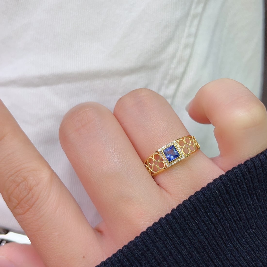 14k Gold 0.62 Ct Natural Sapphire & Diamond Ring - 6