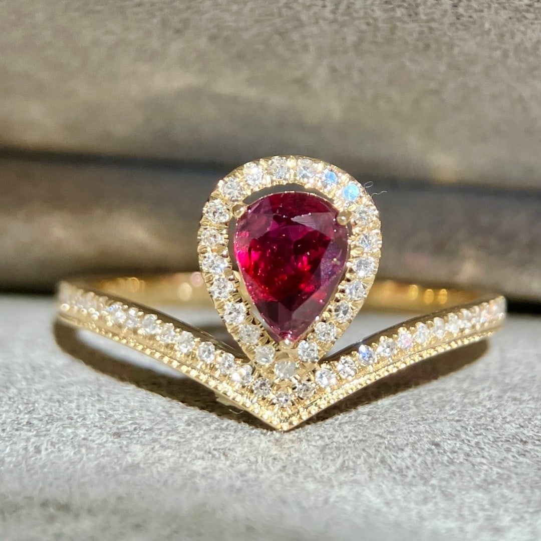 14k Gold 0.76 Ctw Natural Ruby & Diamond Ring (1 of 8)