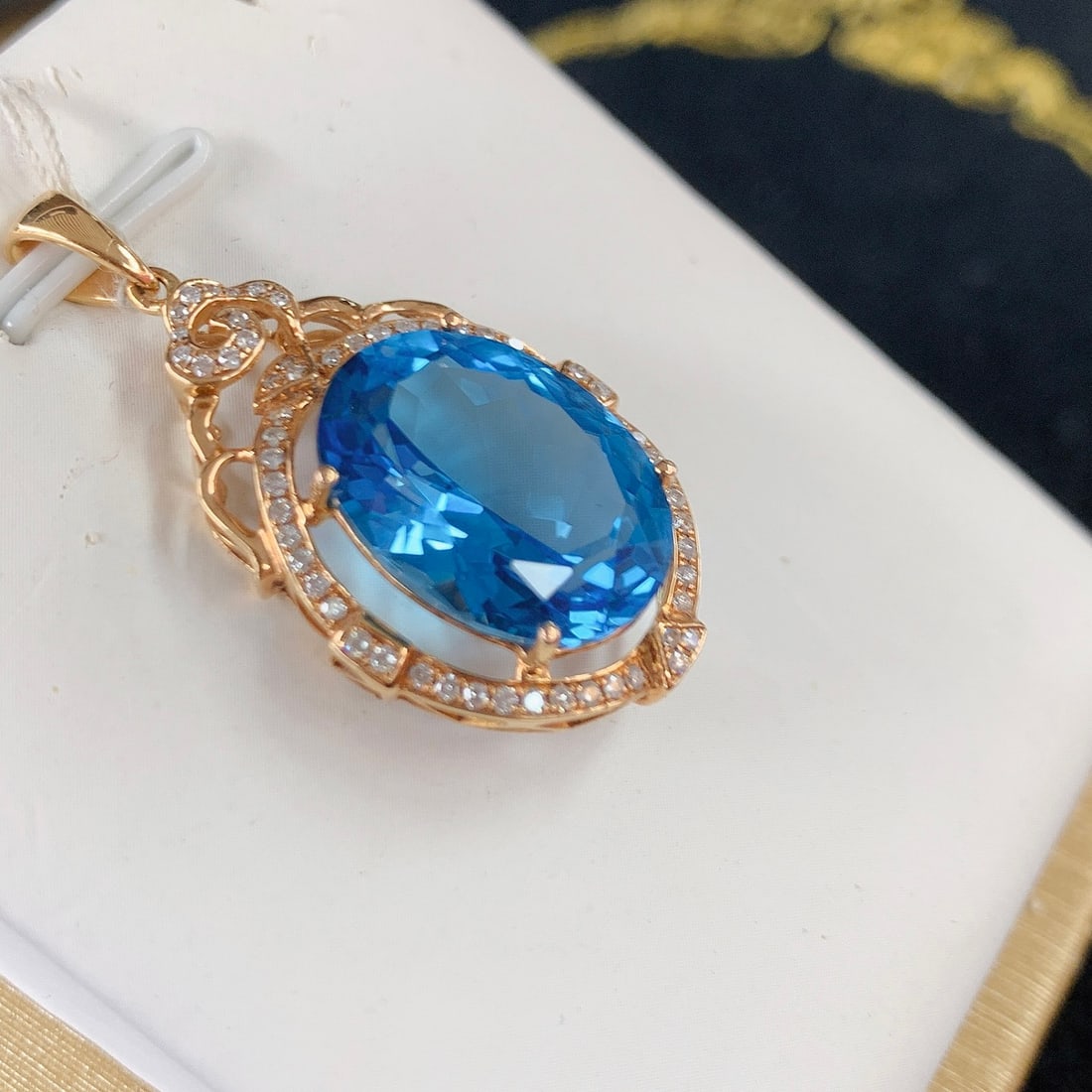 14k Gold 11.92 Ctw Natural Topaz & Diamond Pendant( Without Chain ) - 3