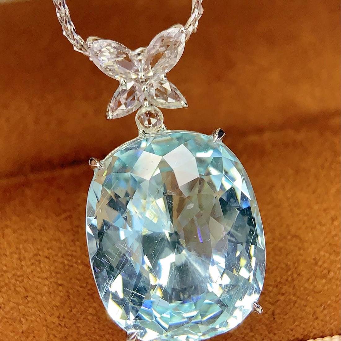 14k Gold 19.02 Ct Natural Aquamarine & Sapphire Pendant( Without Chain ) - 4