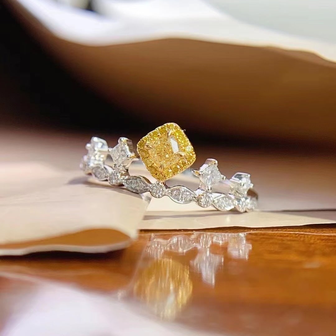14k Gold 0.35 Ctw Natural Yellow Diamond & Diamond Ring - 3