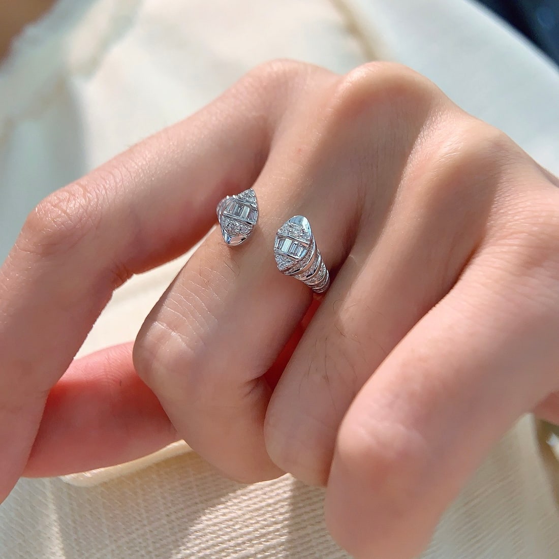 14k Gold 0.5 Ct Natural H Diamond Ring - 6