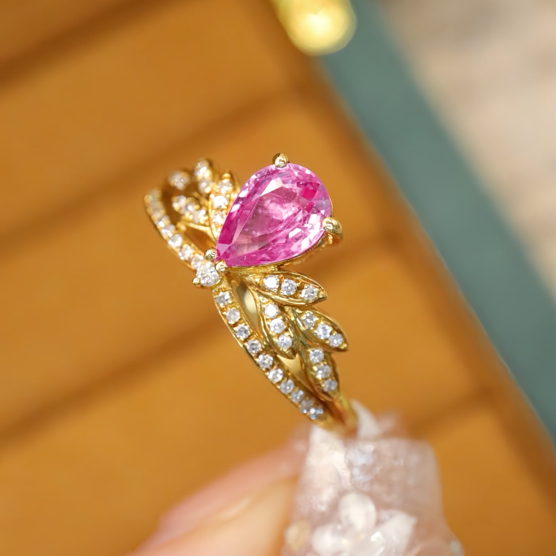 14k Gold 1.09 Ctw Natural Padparadscha Sapphire & Diamond Ring - 2