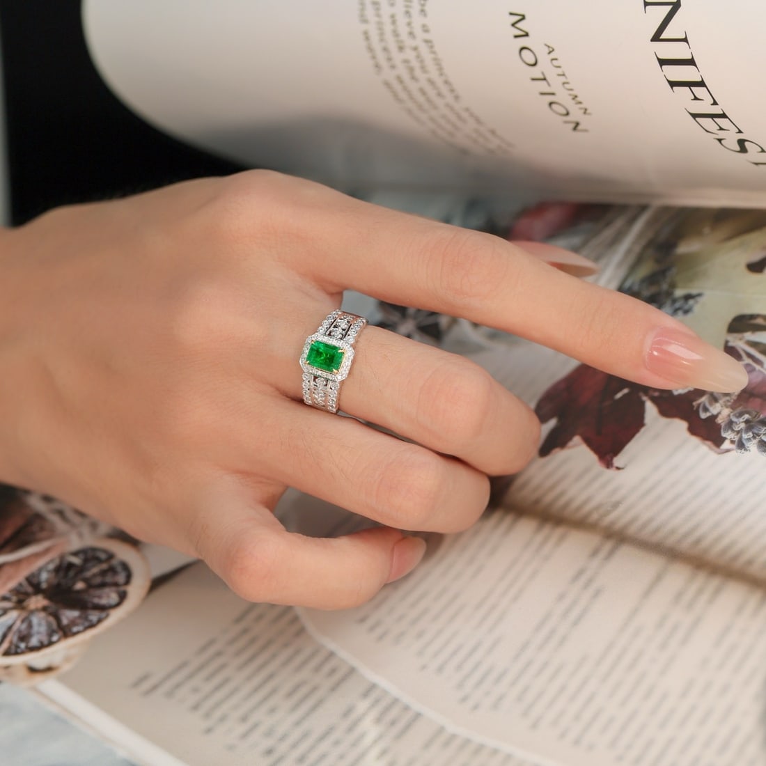 14k Gold 1.28 Ctw Vivid Green Natural Emerald & Diamond Ring - 2