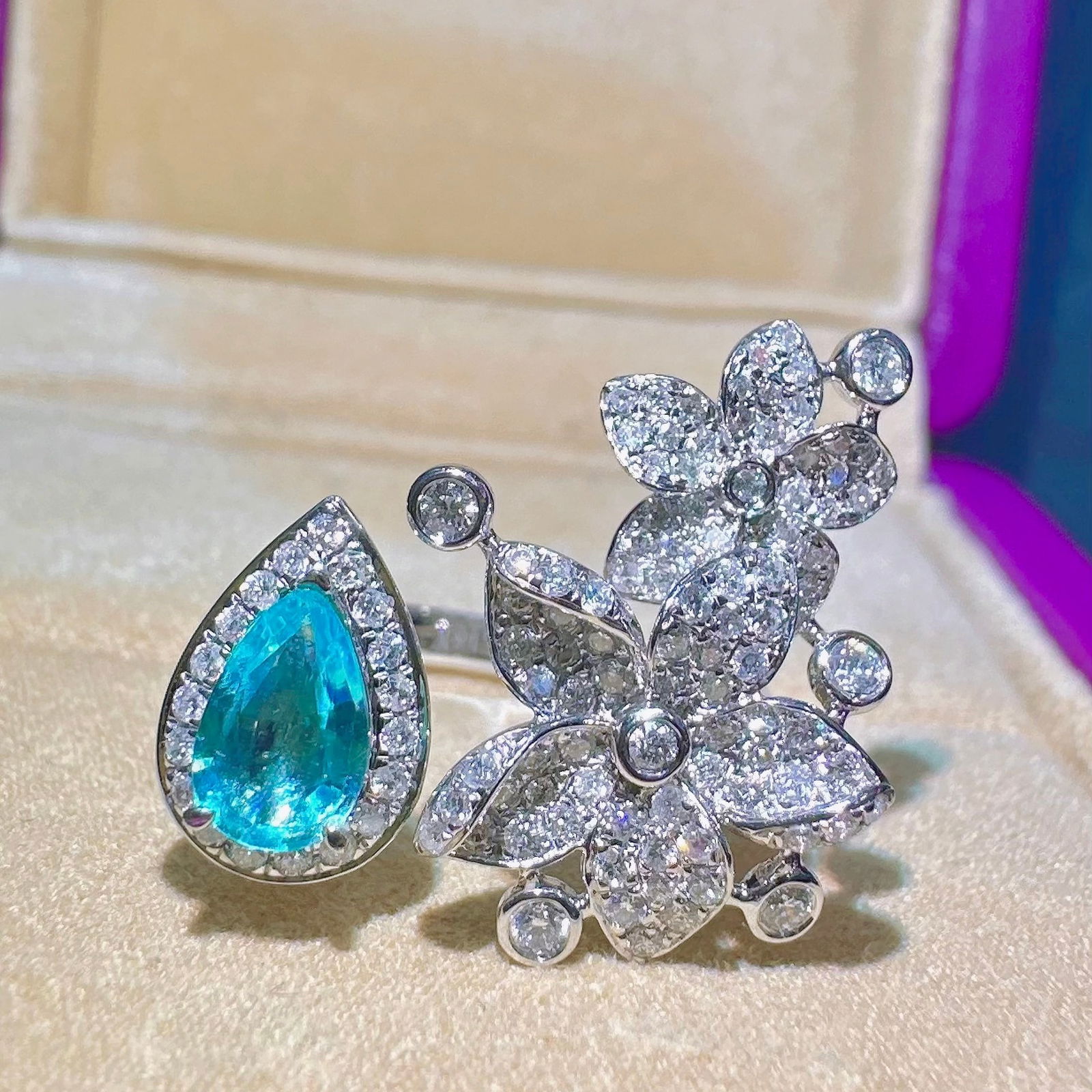 14k Gold 1.11 Ctw Natural Paraiba Tourmaline & Diamond Ring - 3